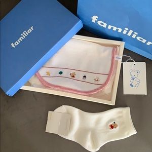 NEW Familiar -luxury kidswear- baby bib and socks
